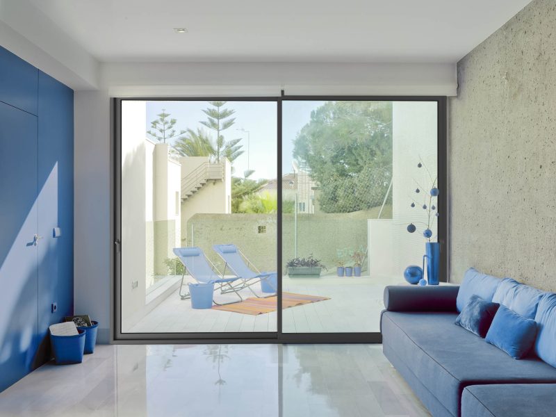 Sliding doors